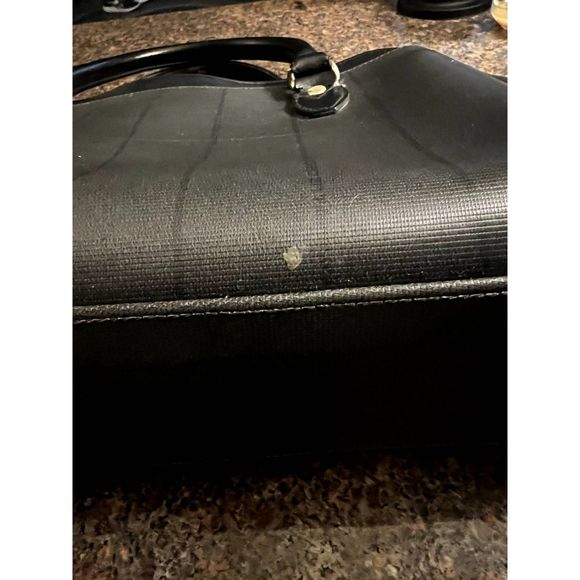 Older Vintage Black and Gray Liz Claiborne Handbag - Picture 5 of 5